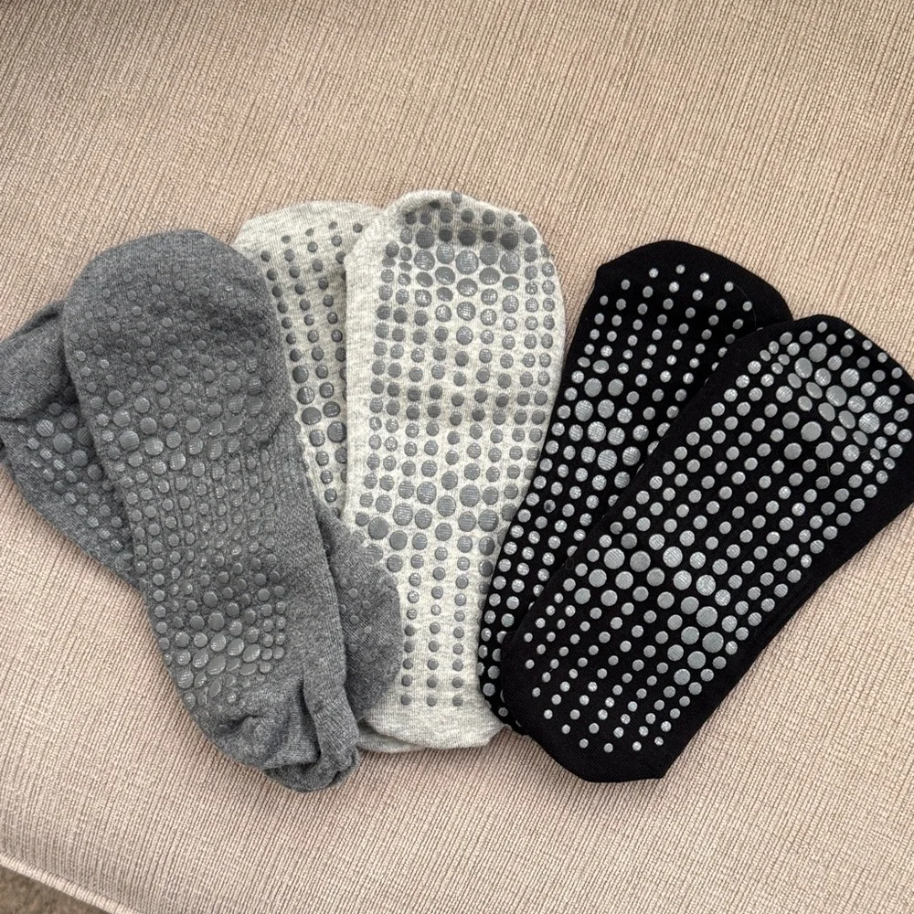 Non-Slip Grip Socks Set - Dark Gray,‎ Light Gray, Black